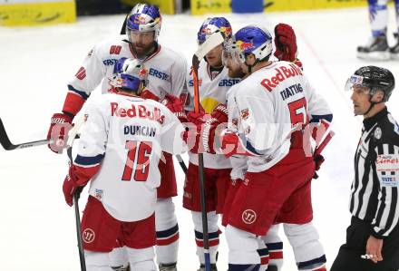 EBEL. Eishockey Bundesliga. EC VSV gegen EC Red Bull Salzburg. Torjubel Zdenek Kutlak, Ryan Duncan, John Hughes, Matthias Trattnig (Salzburg). Villach, am 17.2.2015.
Foto: Kuess
---
pressefotos, pressefotografie, kuess, qs, qspictures, sport, bild, bilder, bilddatenbank