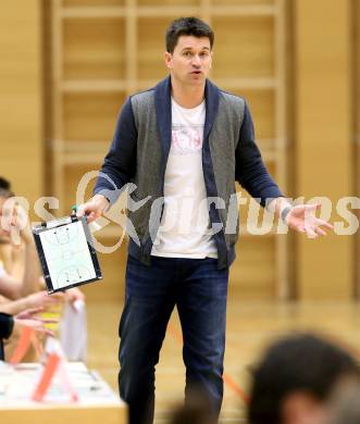 Basketball 2.Bundesliga 2014/15 Grunddurchgang 20.Runde. Raiders Villach gegen BBU Salzburg. Trainer Dejan Ljubinkovic (Salzburg). Villach, am 21.2.1015.
Foto: Kuess
---
pressefotos, pressefotografie, kuess, qs, qspictures, sport, bild, bilder, bilddatenbank