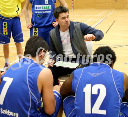 Basketball 2.Bundesliga 2014/15 Grunddurchgang 20.Runde. Raiders Villach gegen BBU Salzburg. Trainer Dejan Ljubinkovic (Salzburg). Villach, am 21.2.1015.
Foto: Kuess
---
pressefotos, pressefotografie, kuess, qs, qspictures, sport, bild, bilder, bilddatenbank