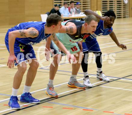 Basketball 2.Bundesliga 2014/15 Grunddurchgang 20.Runde. Raiders Villach gegen BBU Salzburg. Povilas Gaidys, (Villach), Fabio Thaler, Jamal Mc Clerkin (Salzburg). Villach, am 21.2.1015.
Foto: Kuess
---
pressefotos, pressefotografie, kuess, qs, qspictures, sport, bild, bilder, bilddatenbank