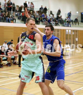 Basketball 2.Bundesliga 2014/15 Grunddurchgang 20.Runde. Raiders Villach gegen BBU Salzburg. Povilas Gaidys,  (Villach), Lorenz Rattey (Salzburg). Villach, am 21.2.1015.
Foto: Kuess
---
pressefotos, pressefotografie, kuess, qs, qspictures, sport, bild, bilder, bilddatenbank