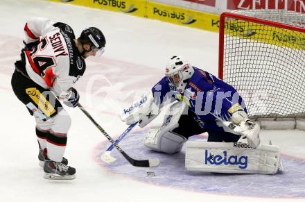 EBEL. Eishockey Bundesliga. EC VSV gegen Orli Znojmo. Jean Philippe Lamoureux,  (VSV), Ondrej Sedivy (Orli Znojmo). Villach, am 22.2.2015.
Foto: Kuess 


---
pressefotos, pressefotografie, kuess, qs, qspictures, sport, bild, bilder, bilddatenbank