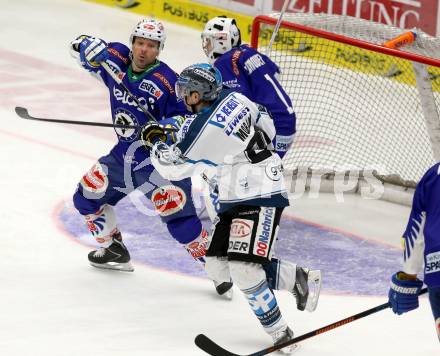 EBEL. Eishockey Bundesliga. EC VSV gegen EHC LIWEST Linz. Gerhard Unterluggauer,  (VSV), Brad Moran (Linz). Villach, am 26.2.2015.
Foto: Kuess 


---
pressefotos, pressefotografie, kuess, qs, qspictures, sport, bild, bilder, bilddatenbank