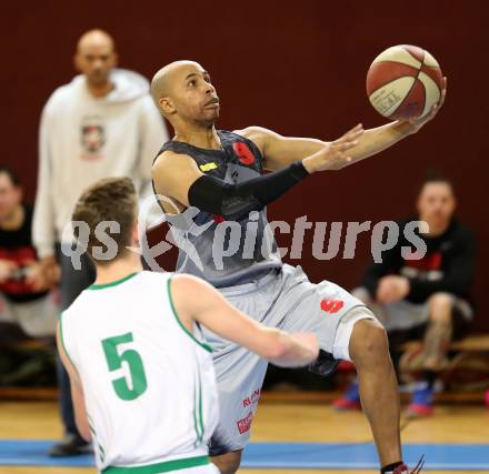 Basketball 2.Bundesliga 2014/15 Grunddurchgang 21.Runde. KOS Celovec gegen Raiders Villach. Andi Smrtnik,  (KOS), Thomas Kelley (Villach). Klagenfurt, am 27.2.1015.
Foto: Kuess
---
pressefotos, pressefotografie, kuess, qs, qspictures, sport, bild, bilder, bilddatenbank