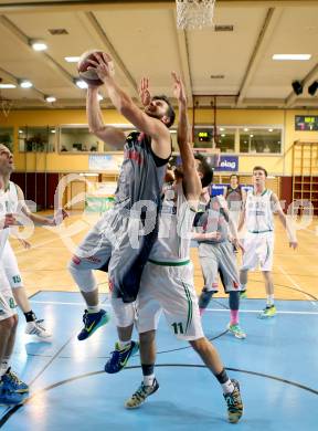 Basketball 2.Bundesliga 2014/15 Grunddurchgang 21.Runde. KOS Celovec gegen Raiders Villach. Toman Feinig,  (KOS), Andreas Napokoj (Villach). Klagenfurt, am 27.2.1015.
Foto: Kuess
---
pressefotos, pressefotografie, kuess, qs, qspictures, sport, bild, bilder, bilddatenbank