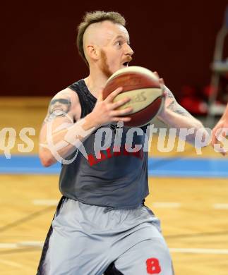 Basketball 2.Bundesliga 2014/15 Grunddurchgang 21.Runde. KOS Celovec gegen Raiders Villach. Nino Gross (Villach). Klagenfurt, am 27.2.1015.
Foto: Kuess
---
pressefotos, pressefotografie, kuess, qs, qspictures, sport, bild, bilder, bilddatenbank