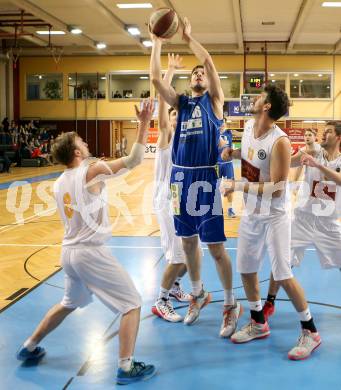 Basketball 2.Bundesliga 2014/15 Grunddurchgang 21.Runde. Woerthersee Piraten gegen BBU Salzburg. Tim HUber, Selmir Husanovic, (Piraten),  Lorenz Rattey  (Salzburg). Klagenfurt, am 28.2.1015.
Foto: Kuess
---
pressefotos, pressefotografie, kuess, qs, qspictures, sport, bild, bilder, bilddatenbank