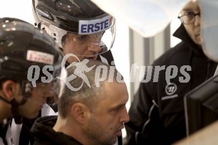 EBEL. Eishockey Bundesliga. KAC gegen Dornbirner Eishockey Club. Videostudium. Klagenfurt, am 3.3.2015.
Foto: Kuess 

---
pressefotos, pressefotografie, kuess, qs, qspictures, sport, bild, bilder, bilddatenbank