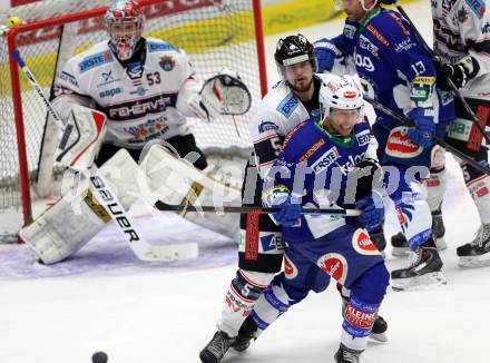 EBEL. Eishockey Bundesliga. EC VSV gegen SAPA Fehervar AV19.  Jason Krog,  (VSV), Benjamin Nemes, Christian Engstrand (Alba Volan). Villach, am 3.3.2015.
Foto: Kuess 


---
pressefotos, pressefotografie, kuess, qs, qspictures, sport, bild, bilder, bilddatenbank