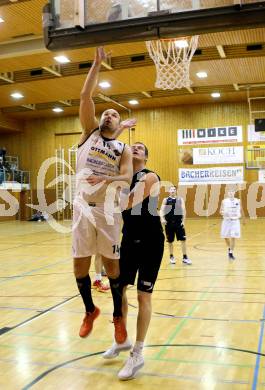 Basketball 2.Bundesliga 2014/15 Grunddurchgang 22.Runde. Radenthein Garnets gegen Mistelbach Mustangs. Vjeran Soldo, (Radenthein),  Ivo Prachar  (Mistelbach). Radenthein, am 7.3.1015.
Foto: Kuess
---
pressefotos, pressefotografie, kuess, qs, qspictures, sport, bild, bilder, bilddatenbank