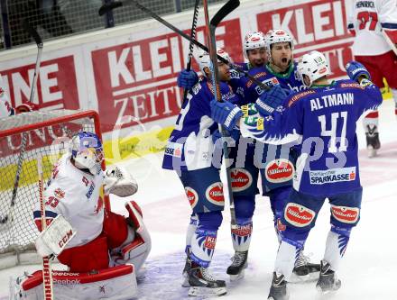 EBEL. Eishockey Bundesliga. EC VSV gegen EC Red Bull Salzburg. Torjubel Eric Hunter, Mario Altmann (VSV). Villach, am 8.3.2015.
Foto: Kuess 


---
pressefotos, pressefotografie, kuess, qs, qspictures, sport, bild, bilder, bilddatenbank