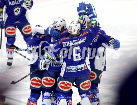 EBEL. Eishockey Bundesliga. EC VSV gegen EC Red Bull Salzburg.  Torjubel Eric Hunter, Marc Santorelli, (VSV). Villach, am 8.3.2015.
Foto: Kuess 


---
pressefotos, pressefotografie, kuess, qs, qspictures, sport, bild, bilder, bilddatenbank