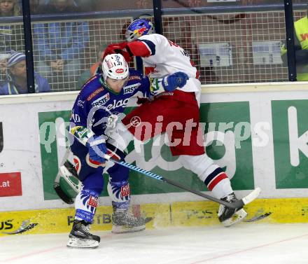 EBEL. Eishockey Bundesliga. EC VSV gegen EC Red Bull Salzburg. Brock McBride, (VSV),  Brian Fahey  (Salzburg). Villach, am 8.3.2015.
Foto: Kuess 


---
pressefotos, pressefotografie, kuess, qs, qspictures, sport, bild, bilder, bilddatenbank