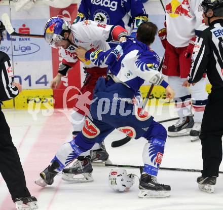 EBEL. Eishockey Bundesliga. EC VSV gegen EC Red Bull Salzburg. Stefan Bacher, (VSV),  Kyle Beach  (Salzburg). Villach, am 8.3.2015.
Foto: Kuess 


---
pressefotos, pressefotografie, kuess, qs, qspictures, sport, bild, bilder, bilddatenbank