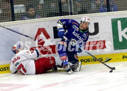 EBEL. Eishockey Bundesliga. EC VSV gegen EC Red Bull Salzburg. Mark Santorelli, (VSV), Konstantin Komarek  (Salzburg). Villach, am 8.3.2015.
Foto: Kuess 


---
pressefotos, pressefotografie, kuess, qs, qspictures, sport, bild, bilder, bilddatenbank