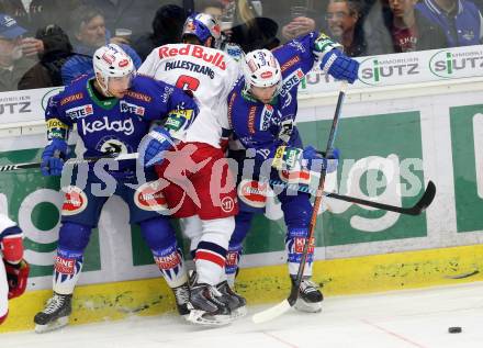 EBEL. Eishockey Bundesliga. EC VSV gegen EC Red Bull Salzburg. Mark Santorelli, Jason Krog,  (VSV), Alexander Pallestrang (Salzburg). Villach, am 13.3.2015.
Foto: Kuess 


---
pressefotos, pressefotografie, kuess, qs, qspictures, sport, bild, bilder, bilddatenbank