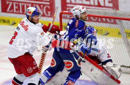 EBEL. Eishockey Bundesliga. EC VSV gegen EC Red Bull Salzburg. Jason Krog,  (VSV), Brian Fahey (Salzburg). Villach, am 13.3.2015.
Foto: Kuess 


---
pressefotos, pressefotografie, kuess, qs, qspictures, sport, bild, bilder, bilddatenbank