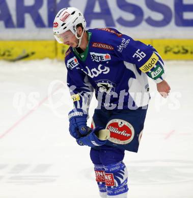 EBEL. Eishockey Bundesliga. EC VSV gegen EC Red Bull Salzburg. Verletzt Marco Pewal (VSV). Villach, am 13.3.2015.
Foto: Kuess 


---
pressefotos, pressefotografie, kuess, qs, qspictures, sport, bild, bilder, bilddatenbank