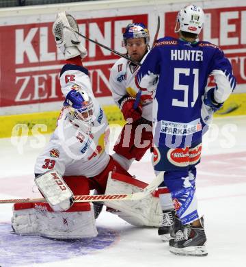 EBEL. Eishockey Bundesliga. EC VSV gegen EC Red Bull Salzburg. Eric HUnter,  (VSV), Luka Gracnar, Ben Walter (Salzburg). Villach, am 13.3.2015.
Foto: Kuess 


---
pressefotos, pressefotografie, kuess, qs, qspictures, sport, bild, bilder, bilddatenbank