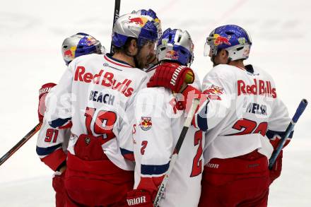 EBEL. Eishockey Bundesliga. EC VSV gegen EC Red Bull Salzburg. Torjubel Kyle Beach, Brian Fahey, Walter Ben, Dominique Heinrich, Daniel Welser  (Salzburg). Villach, am 13.3.2015.
Foto: Kuess 


---
pressefotos, pressefotografie, kuess, qs, qspictures, sport, bild, bilder, bilddatenbank