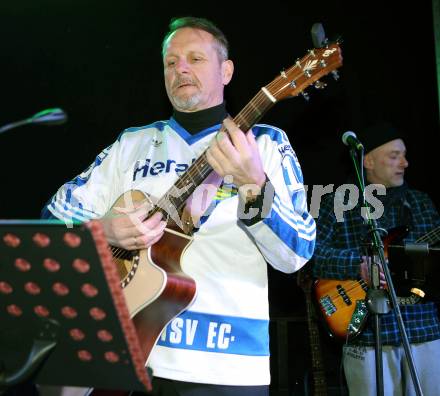 EBEL. Eishockey Bundesliga. EC VSV gegen EC Red Bull Salzburg.  Die blauweissen Soehne Villachs.. Villach, am 13.3.2015.
Foto: Kuess 
---
pressefotos, pressefotografie, kuess, qs, qspictures, sport, bild, bilder, bilddatenbank