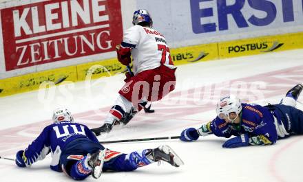 EBEL. Eishockey Bundesliga. EC VSV gegen EC Red Bull Salzburg. Geoff Waugh, Stefan Bacher, (VSV), John Hughes  (Salzburg). Villach, am 13.3.2015.
Foto: Kuess 


---
pressefotos, pressefotografie, kuess, qs, qspictures, sport, bild, bilder, bilddatenbank