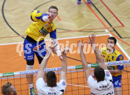 Volleyball. Middle European League. MEVZA. SK Posojilnica Aich/Dob gegen Hypo Tirol VT. Stanislaw Wawrzynczyk (Aich/Dob). Bleiburg, 15.3.2015
Foto: Kuess

---
pressefotos, pressefotografie, kuess, qs, qspictures, sport, bild, bilder, bilddatenbank