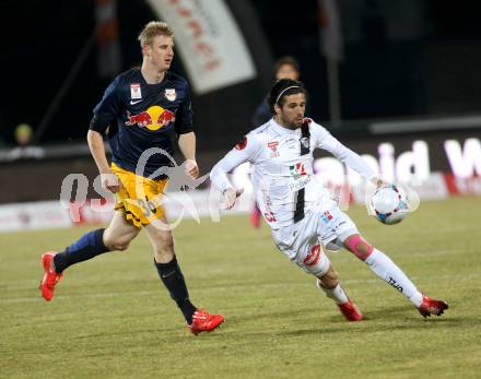 Fussball Bundesliga. RZ Pellets WAC gegen FC Red Bull Salzburg. Jacobo Ynclan,   (WAC), Martin Hinteregger, (Salzburg). Wolfsberg, am 21.3.2015.
Foto: Kuess

---
pressefotos, pressefotografie, kuess, qs, qspictures, sport, bild, bilder, bilddatenbank