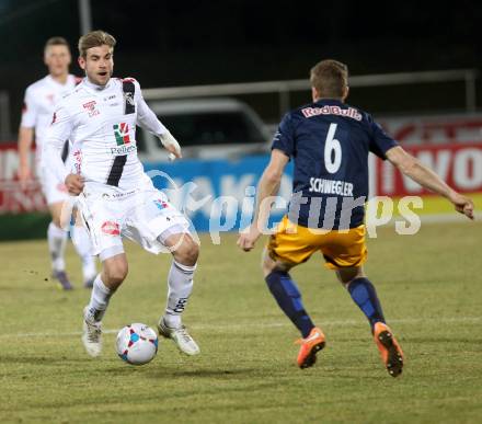 Fussball Bundesliga. RZ Pellets WAC gegen FC Red Bull Salzburg. Manuel Weber,  (WAC), Christian Schwegler (Salzburg). Wolfsberg, am 21.3.2015.
Foto: Kuess

---
pressefotos, pressefotografie, kuess, qs, qspictures, sport, bild, bilder, bilddatenbank