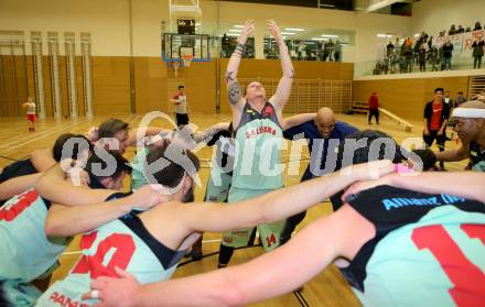 Basketball 2.Bundesliga 2014/15 Play off. Viertelfinale. Raiders Villach gegen Mistelbach Mustangs. Jubel (Villach). Villach, am 21.3.2015.
Foto: Kuess
---
pressefotos, pressefotografie, kuess, qs, qspictures, sport, bild, bilder, bilddatenbank