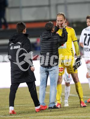 Fussball Bundesliga. RZ Pellets WAC gegen FC Red Bull Salzburg.  Dietmar Kuehbauer, Alexander Kofler (WAC). Wolfsberg, am 21.3.2015.
Foto: Kuess

---
pressefotos, pressefotografie, kuess, qs, qspictures, sport, bild, bilder, bilddatenbank