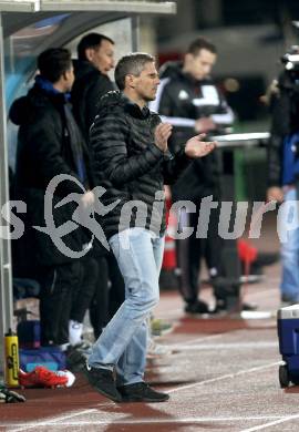 Fussball Bundesliga. RZ Pellets WAC gegen FC Red Bull Salzburg. Trainer Dietmar Kuehbauer (WAC). Wolfsberg, am 21.3.2015.
Foto: Kuess

---
pressefotos, pressefotografie, kuess, qs, qspictures, sport, bild, bilder, bilddatenbank