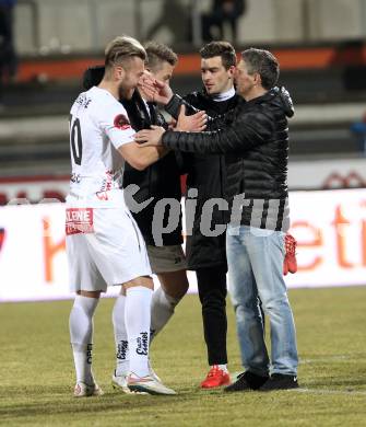 Fussball Bundesliga. RZ Pellets WAC gegen FC Red Bull Salzburg. Dietmar Kuehbauer, Peter Zulj (WAC). Wolfsberg, am 21.3.2015.
Foto: Kuess

---
pressefotos, pressefotografie, kuess, qs, qspictures, sport, bild, bilder, bilddatenbank