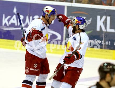 EBEL. Eishockey Bundesliga. KAC gegen EC Red Bull Salzburg.  Torjubel John Hughes, Dominique Heinrich  (Salzburg). Klagenfurt, am 24.3.2015.
Foto: Kuess 

---
pressefotos, pressefotografie, kuess, qs, qspictures, sport, bild, bilder, bilddatenbank