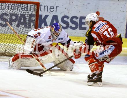 EBEL. Eishockey Bundesliga. KAC gegen EC Red Bull Salzburg. Patrick Harand,  (KAC),  Luka Gracnar (Salzburg). Klagenfurt, am 24.3.2015.
Foto: Kuess 

---
pressefotos, pressefotografie, kuess, qs, qspictures, sport, bild, bilder, bilddatenbank