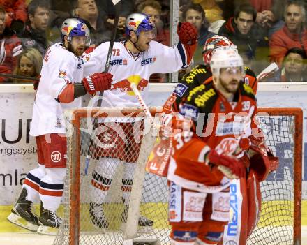 EBEL. Eishockey Bundesliga. KAC gegen EC Red Bull Salzburg. Torjubel Brett Sterling, John Hughes  (Salzburg). Klagenfurt, am 24.3.2015.
Foto: Kuess 

---
pressefotos, pressefotografie, kuess, qs, qspictures, sport, bild, bilder, bilddatenbank