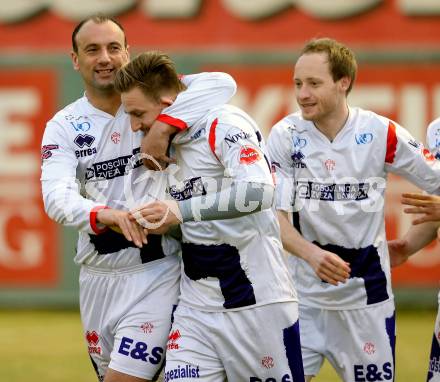 Fussball Regionalliga. SAK gegen BW Linz. Torjubel Darijo Biscan, Zeljko Mitrakovic, Uros Roser (SAK). Welzenegg, am 27.3.2015.
Foto: Kuess
---
pressefotos, pressefotografie, kuess, qs, qspictures, sport, bild, bilder, bilddatenbank