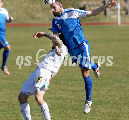 Fussball Kaerntner Liga. Voelkermarkt gegen Annabichler SV.  Christopher Sauerschnig,  (Voelkermarkt), Oliver Pusztai (ASV). Voelkermarkt , am 28.3.2015.
Foto: Kuess
---
pressefotos, pressefotografie, kuess, qs, qspictures, sport, bild, bilder, bilddatenbank