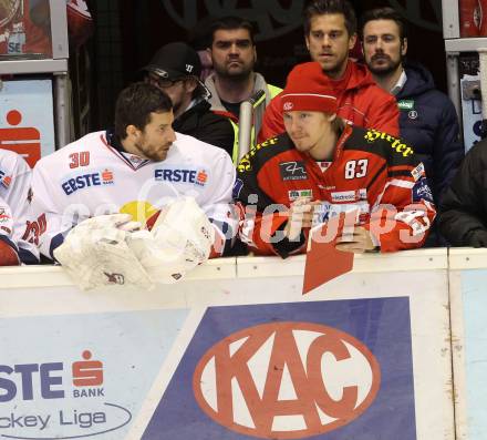 EBEL. Eishockey Bundesliga. KAC gegen EC Red Bull Salzburg. Bernd Brueckler, (Salzburg), Pekka Tuokkola  (KAC). Klagenfurt, am 29.3.2015.
Foto: Kuess 

---
pressefotos, pressefotografie, kuess, qs, qspictures, sport, bild, bilder, bilddatenbank