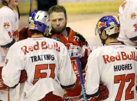 EBEL. Eishockey Bundesliga. KAC gegen EC Red Bull Salzburg. Thomas Poeck,  (KAC), Matthias Trattnig (Salzburg). Klagenfurt, am 29.3.2015.
Foto: Kuess 

---
pressefotos, pressefotografie, kuess, qs, qspictures, sport, bild, bilder, bilddatenbank