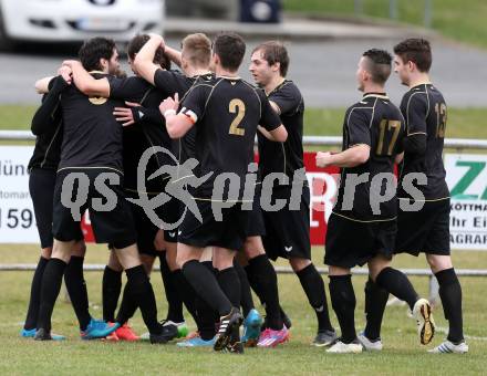 Fussball Kaerntner Liga. Koettmannsdorf gegen Lendorf. Torjubel  (Koettmannsdorf). Koettmannsdorf, am 29.3.2015.
Foto: Kuess
---
pressefotos, pressefotografie, kuess, qs, qspictures, sport, bild, bilder, bilddatenbank