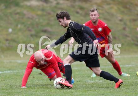 Fussball Kaerntner Liga. Koettmannsdorf gegen Lendorf. Jakob Orgonyi, (Koettmannsdorf). Mario Nagy  (Lendorf). Koettmannsdorf, am 29.3.2015.
Foto: Kuess
---
pressefotos, pressefotografie, kuess, qs, qspictures, sport, bild, bilder, bilddatenbank