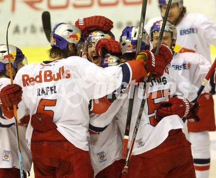 EBEL. Eishockey Bundesliga. KAC gegen EC Red Bull Salzburg.  Torjubel (Salzburg). Klagenfurt, am 29.3.2015.
Foto: Kuess 

---
pressefotos, pressefotografie, kuess, qs, qspictures, sport, bild, bilder, bilddatenbank