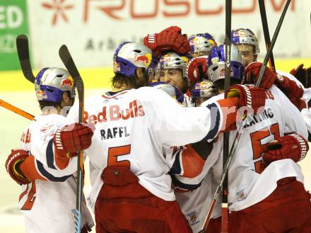 EBEL. Eishockey Bundesliga. KAC gegen EC Red Bull Salzburg.  Torjubel (Salzburg). Klagenfurt, am 29.3.2015.
Foto: Kuess 

---
pressefotos, pressefotografie, kuess, qs, qspictures, sport, bild, bilder, bilddatenbank