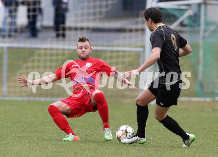 Fussball Kaerntner Liga. Koettmannsdorf gegen Lendorf. Christoph Pibal (Koettmannsdorf). Andre Arrich (Lendorf). Koettmannsdorf, am 29.3.2015.
Foto: Kuess
---
pressefotos, pressefotografie, kuess, qs, qspictures, sport, bild, bilder, bilddatenbank