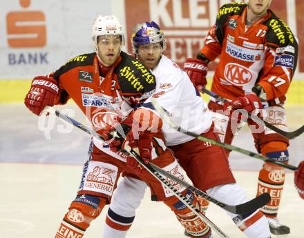 EBEL. Eishockey Bundesliga. KAC gegen EC Red Bull Salzburg. Thomas Hundertpfund,  (KAC),  Brian Fahey (Salzburg). Klagenfurt, am 29.3.2015.
Foto: Kuess 

---
pressefotos, pressefotografie, kuess, qs, qspictures, sport, bild, bilder, bilddatenbank