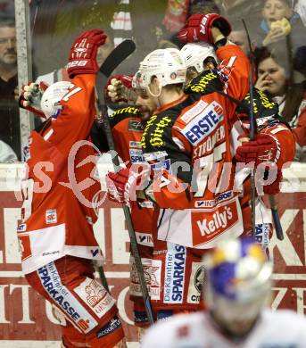 EBEL. Eishockey Bundesliga. KAC gegen EC Red Bull Salzburg. Torjubel Thomas Koch, Thomas Hundertpfund, Kim Stroemberg (KAC). Klagenfurt, am 29.3.2015.
Foto: Kuess 

---
pressefotos, pressefotografie, kuess, qs, qspictures, sport, bild, bilder, bilddatenbank