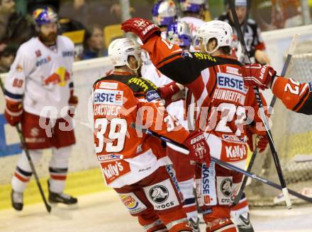 EBEL. Eishockey Bundesliga. KAC gegen EC Red Bull Salzburg.  Torjubel Jean Francois Jacques, Thomas Poeck (KAC). Klagenfurt, am 29.3.2015.
Foto: Kuess 

---
pressefotos, pressefotografie, kuess, qs, qspictures, sport, bild, bilder, bilddatenbank