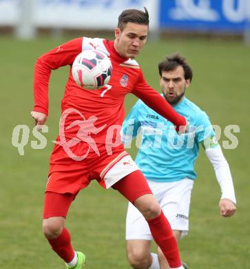 Fussball Unterliga Ost. KAC 1909 gegen St. Margarethen/Lavantal. Toni Krijan (KAC), Roland Schrammel (St. Margarethen). Klagenfurt, am 4.4.2015.
Foto: Kuess
---
pressefotos, pressefotografie, kuess, qs, qspictures, sport, bild, bilder, bilddatenbank