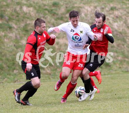 Fussball. Kaerntner Liga. Maria Saal gegen FC Alpe Adria. Zoran Jorgic, Roland Krenn (Maria Saal), Philipp Regenfelder (Alpe Adria). Maria Saal, 4.4.2015.
Foto: Kuess
---
pressefotos, pressefotografie, kuess, qs, qspictures, sport, bild, bilder, bilddatenbank
